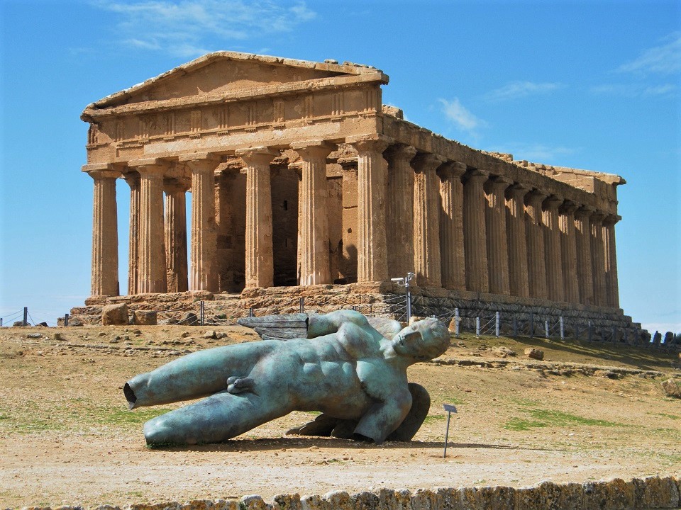 Tra ulivi e colonne doriche, alla scoperta della Valle dei&nbsp;Templi